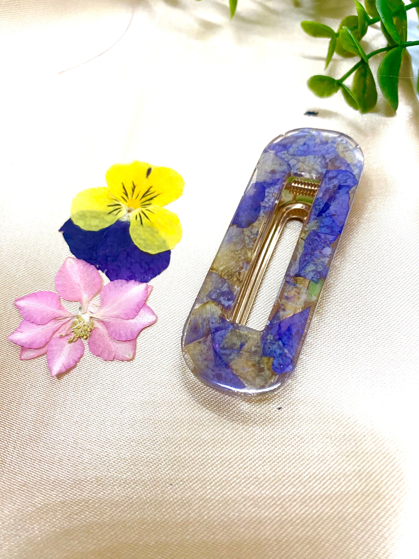 Barrette fleurie
