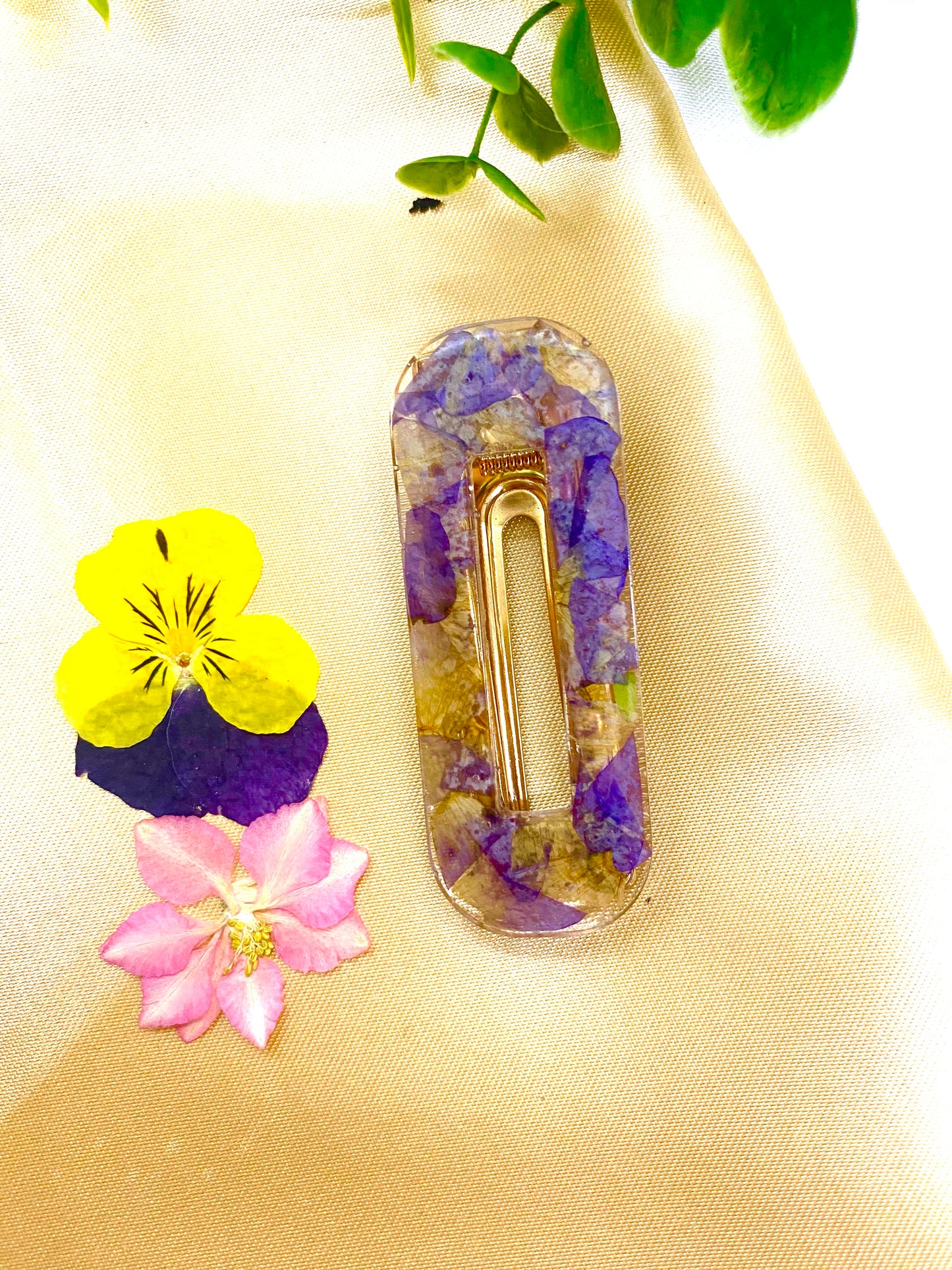Barrette fleurie