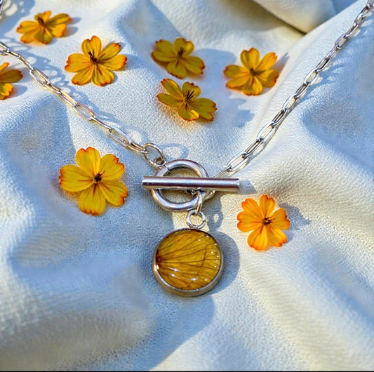 Collier ancrage-pétale de rose
